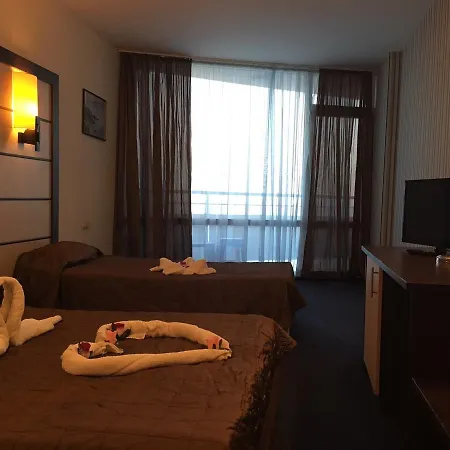 Sunny Bay Sea View 3* Pomorie